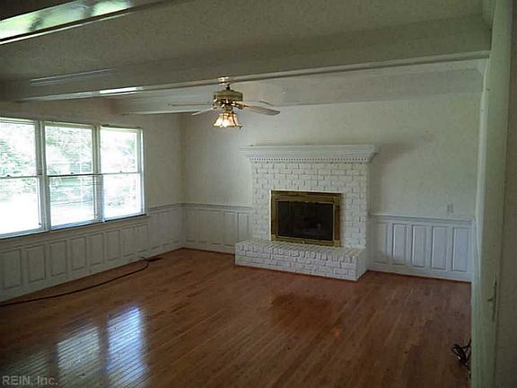 3rd image of 1120 Brattleboro Arch