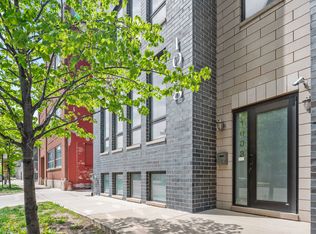 1008 N Larrabee St #2S, Chicago, IL 60610