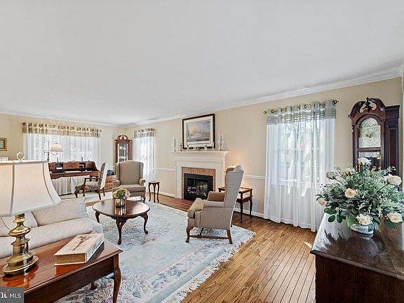 4th image of 3105 Clearfield Ct