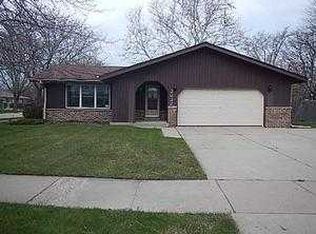 2622 85th St, Kenosha, WI 53143