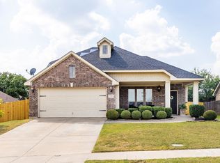729 Abbey Ln, Midlothian, TX 76065