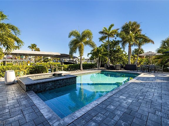 4th image of 16296 Estuary Ct