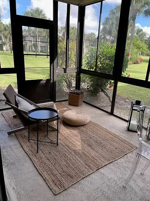 3 bed, 3.0 bath, 1800 sqft, $12,800 — Photo 3
