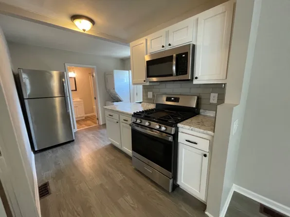 102 W Seneca St #1, Oswego, NY 13126