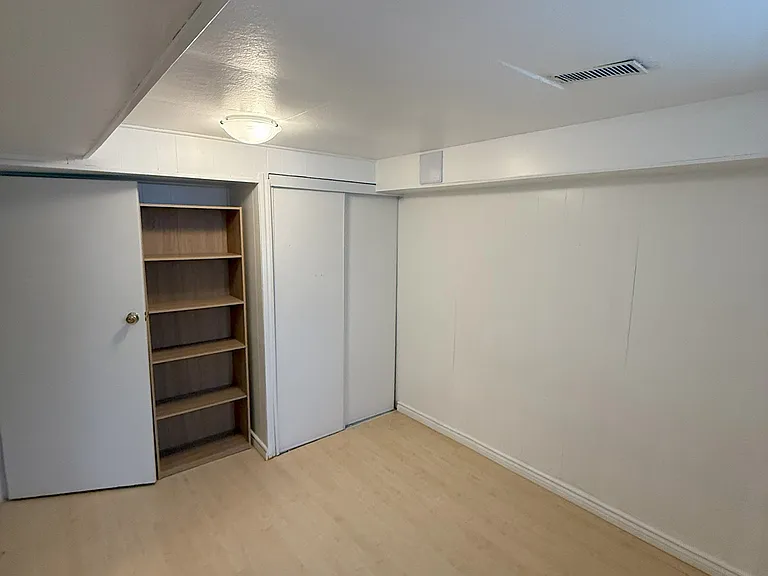 83 Sexton Cres #LOWER LEVEL — Photo 7