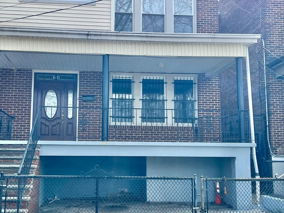 60 Dayton St #1
