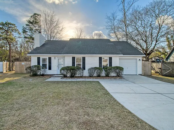 8105 Pleasant Ridge Dr, North Charleston, SC 29420