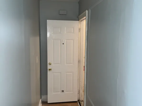 17 Webb Ave APT 1R, Hempstead, NY 11550