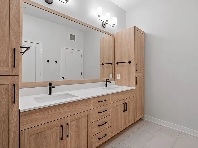 Maddox - 2 Bed / 2 Bath - 1,328 Sq.Ft.