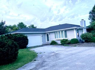 25045 S Center Rd, Frankfort, IL 60423