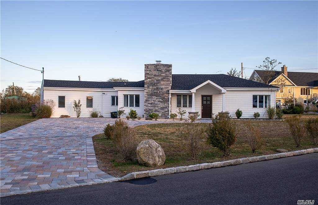 2 Bayview Lane, Amityville, NY 11701 Zillow