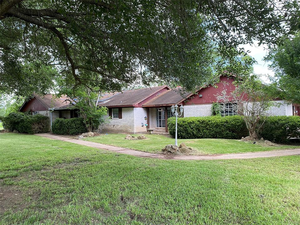 1st image of 416 Fort Bend Dr