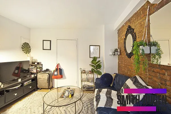 Rented by Zumper Inc | media 10