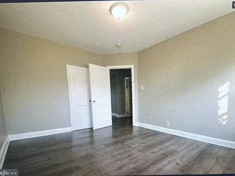 1103 Meridene Dr #1 — Photo 5