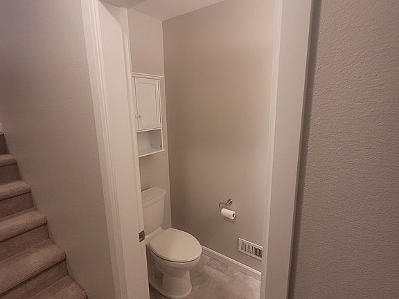 5th image of 15350 SW Mallard Dr Suite 101