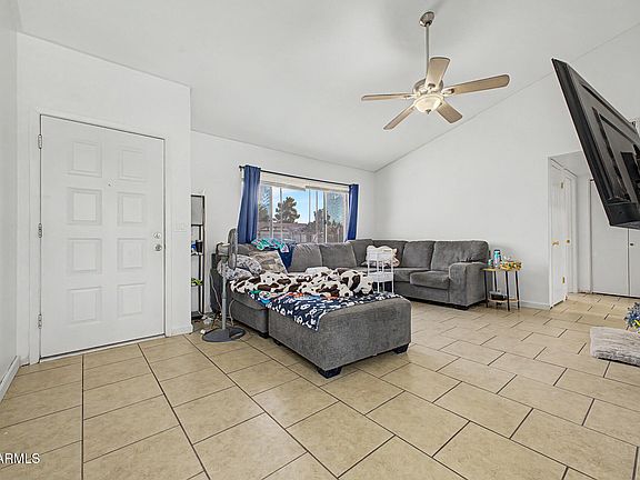 3rd image of 6926 W COMET Avenue