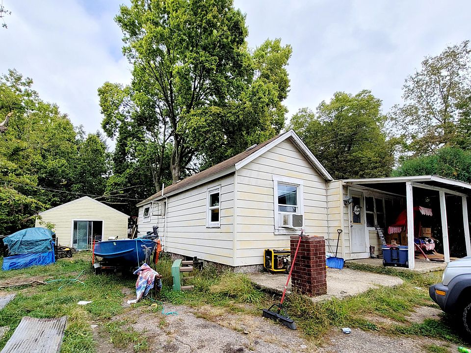 2nd image of 3130 Lithopolis Rd NW