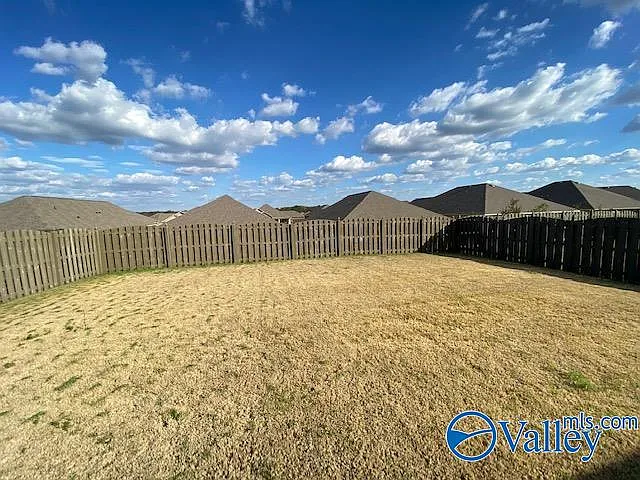 311 River Rock Dr — Photo 46