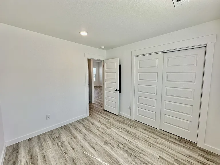 1101 States Ave — Photo 16