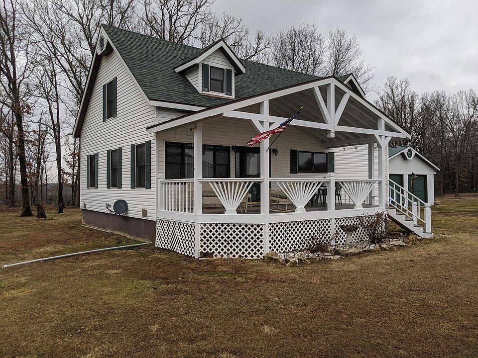 1st image of 101 Valley Farm Dr