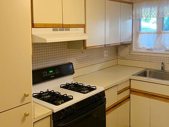 5th image of 7016 6th Ave #G