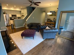 3721 N Sheffield Ave #C, Chicago, IL 60613
