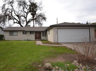 939 S Wellsley St, Visalia, CA 93277