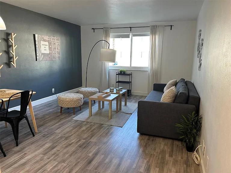 1821 NE 62nd St #303 — Photo 9