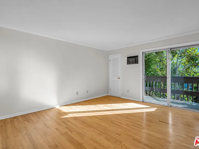 9061 Keith Ave #204 — Photo 10