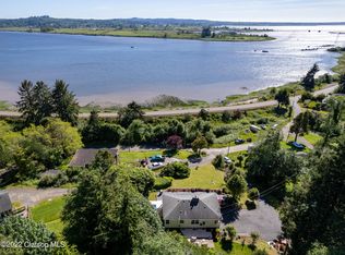 2044 SE D St, Astoria, OR 97103