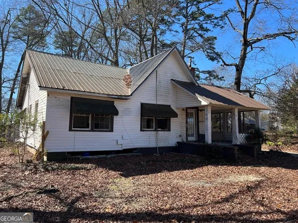 31 Parker Rd, Auburn, GA 30011