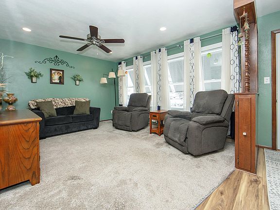 5th image of 1006 1st St SE