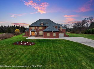 50 Victorian Hills Dr, Okemos, MI 48864