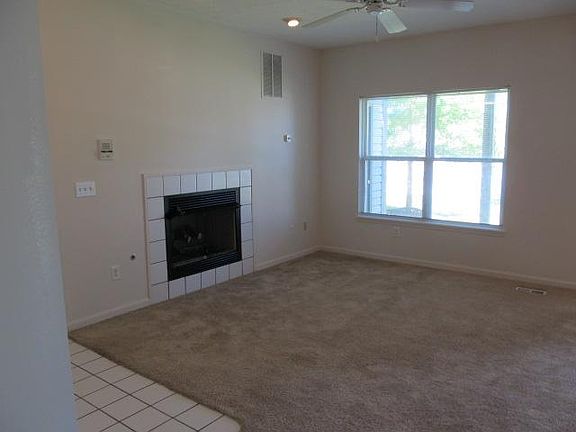 2nd image of 8913 Fox Glove Way
