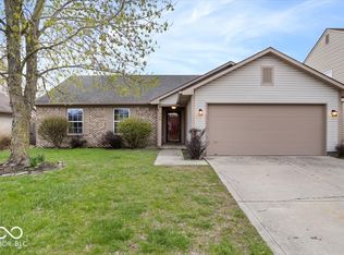12949 Shandon Ln, Fishers, IN 46038
