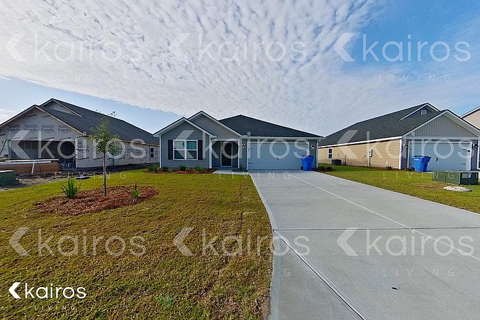 1st image of 28 Carrollton Dr
