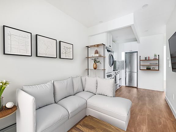 2nd image of 340 E 9th St APT 3