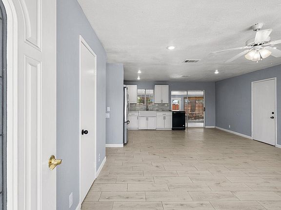 5th image of 10221 E Avenue Q10 #E