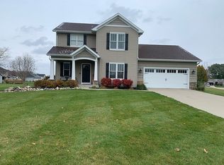 1475 Berkshire Dr, Shipshewana, IN 46565