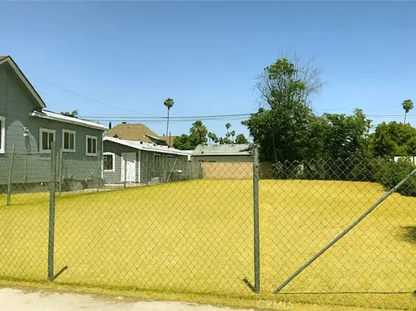 348 N Palomares St #35, Pomona, CA 91767