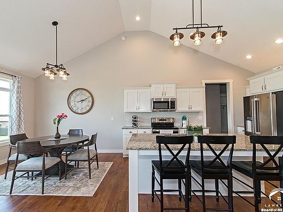 4th image of 19372 Cedar Ct
