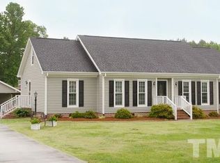 112 W Quailridge Rd, Oxford, NC 27565