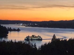 4200 Birkland Rd NE, Bainbridge Island, WA 98110