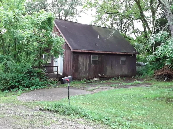 2169 Elm Ln, Centralia, IL 62801