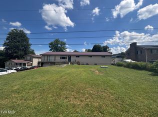 6002 Mew Rd, Castlewood, VA 24224