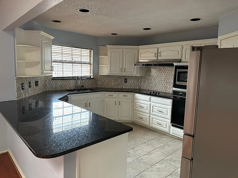 6732 Coach House Ln — Photo 9