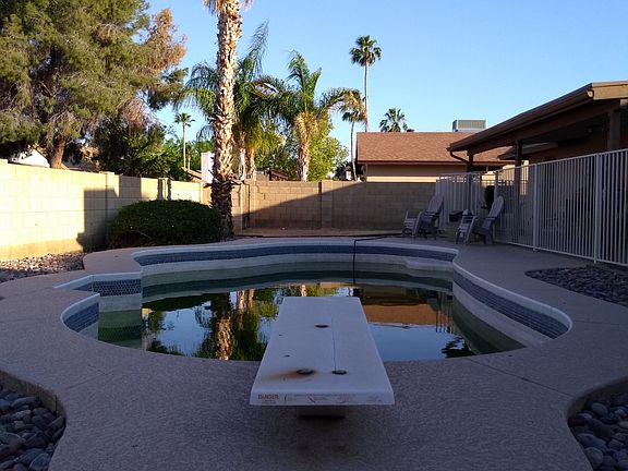 4th image of 2025 E Magdalena Dr