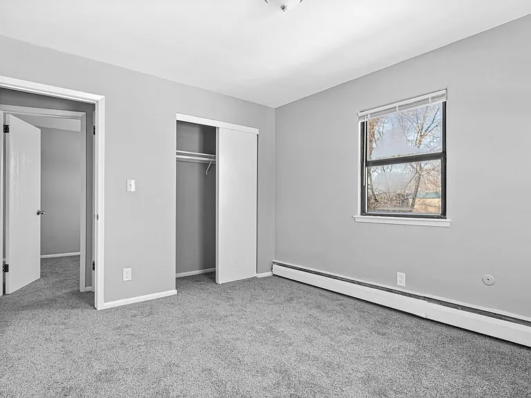 1086 York Ave #1 — Photo 8
