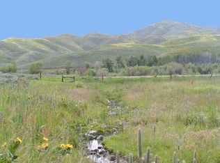 1 Smokey Dome Rd, Fairfield, ID 83327