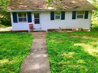 13402 E Sunrise Lake Dr, De Soto, MO 63020